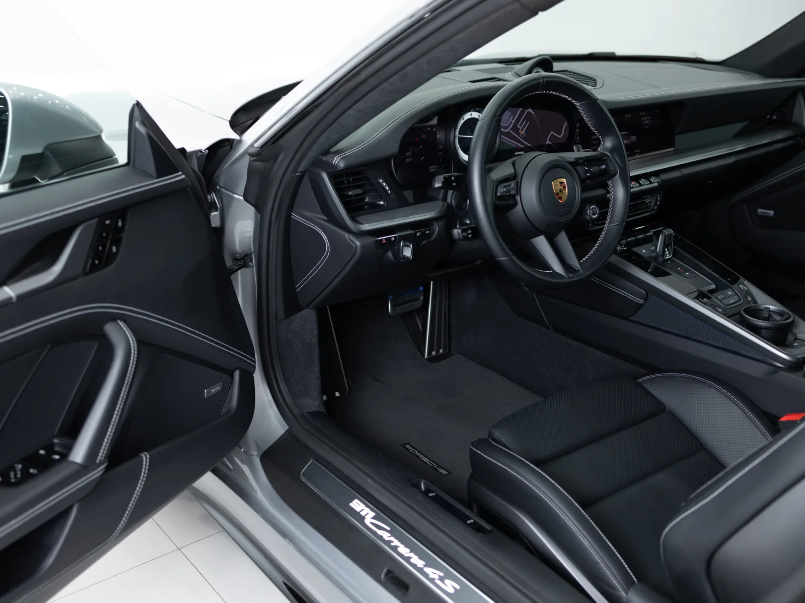 Porsche 911 Carrera 4S VIII (992), 2021 — экстерьер, фото 7