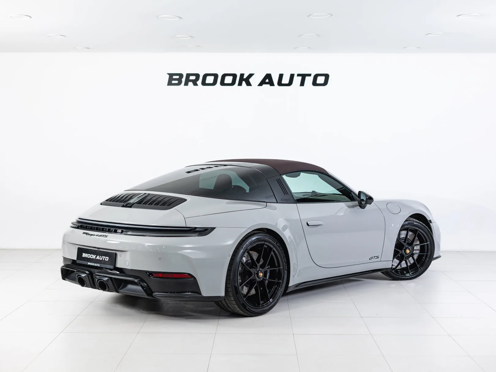 Porsche 911 Targa 4 GTS VIII (992) Рестайлинг, 2025 — экстерьер, фото 10
