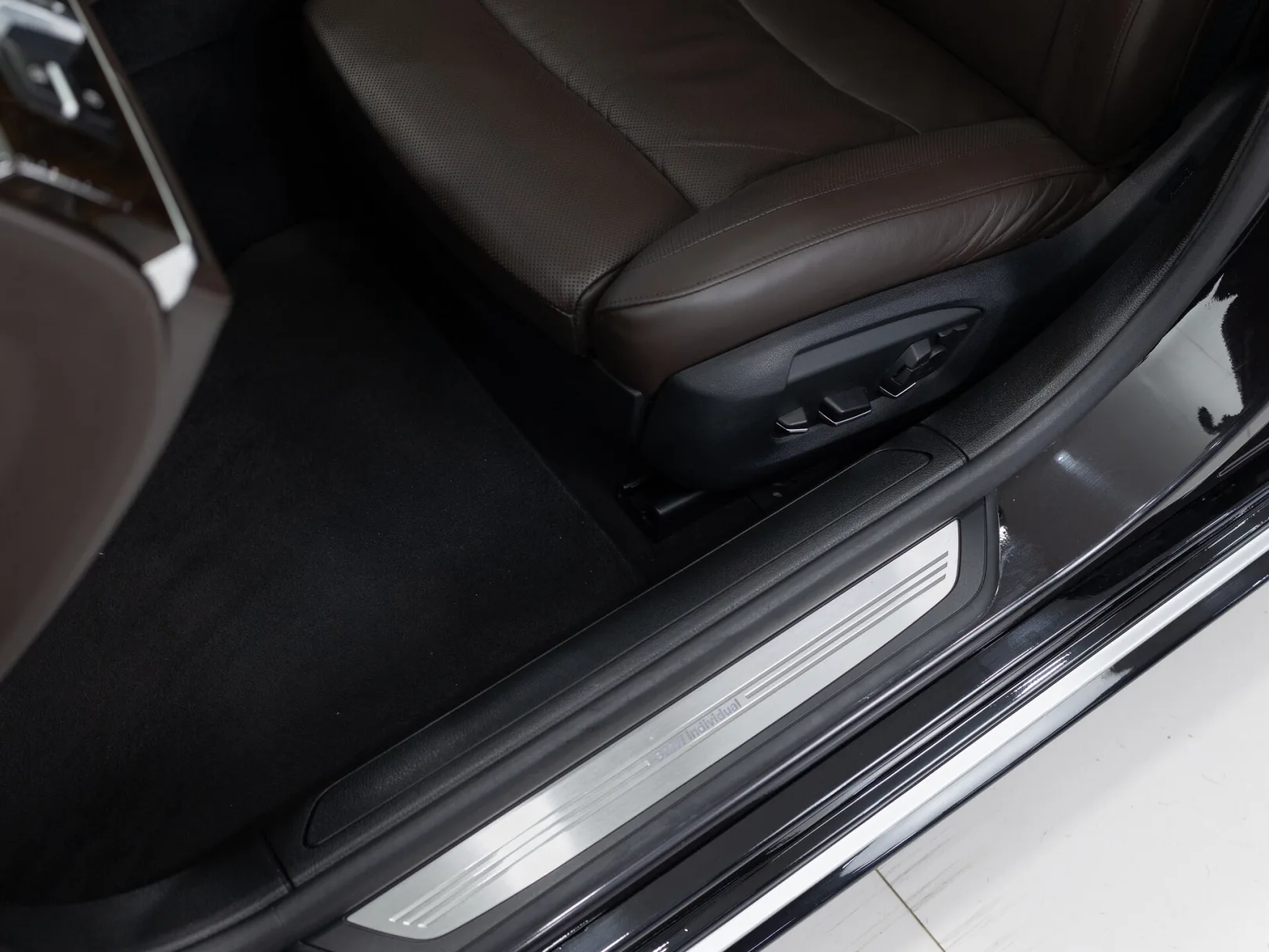 BMW 7 серии 760Li V (F01/F02/F04) Рестайлинг, 2012 — экстерьер, фото 12