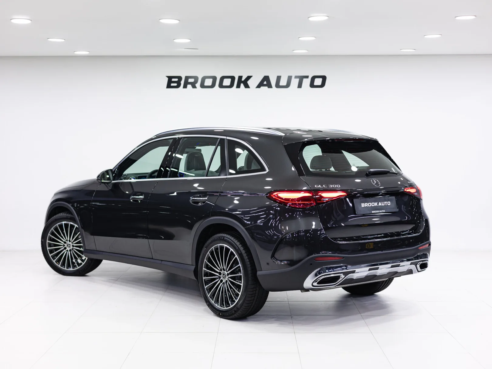Mercedes-Benz GLC 300 4MATIC II (X254), 2025 — экстерьер, фото 6
