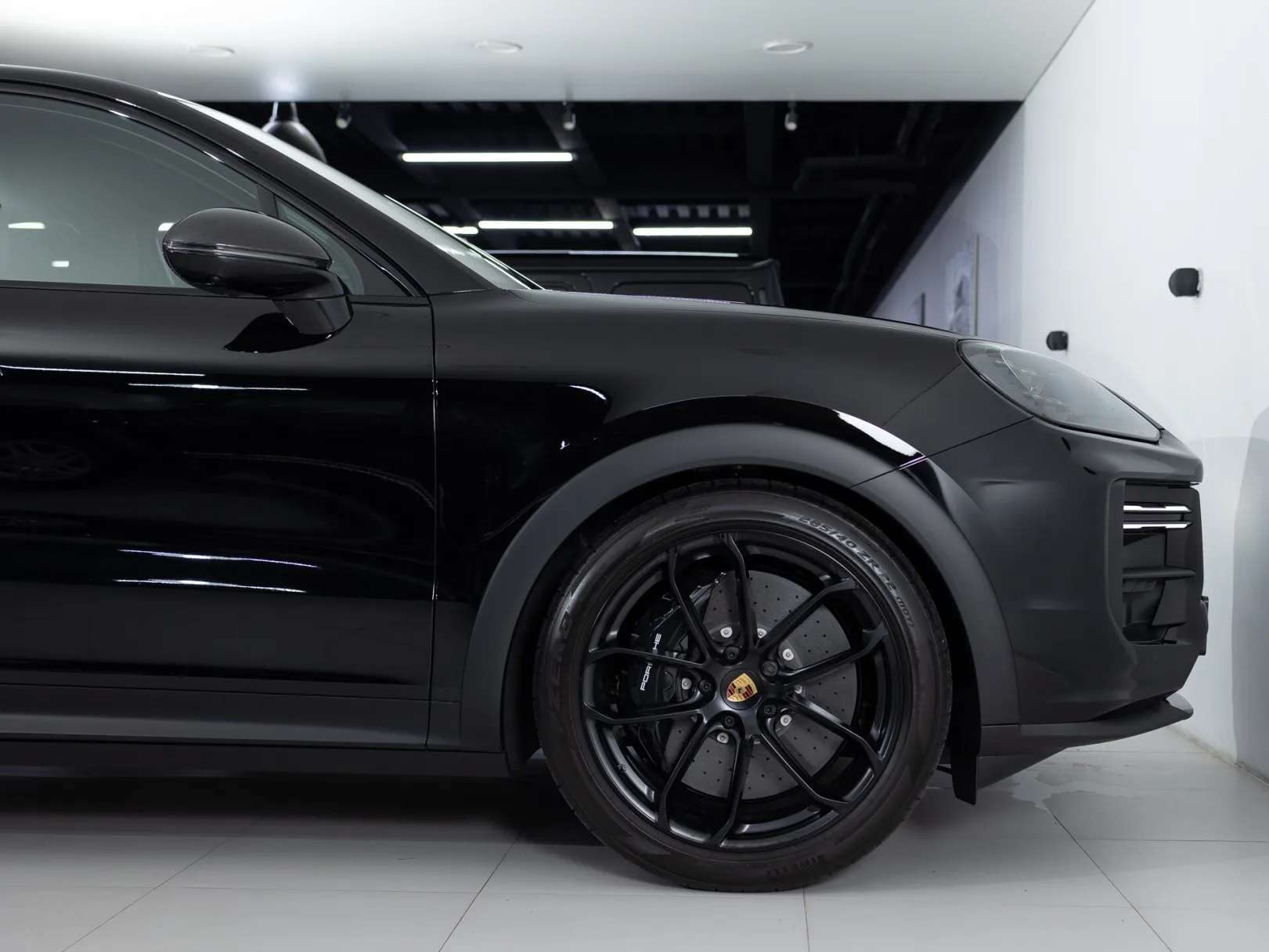 Porsche Cayenne III Рестайлинг, 2024 — экстерьер, фото 36