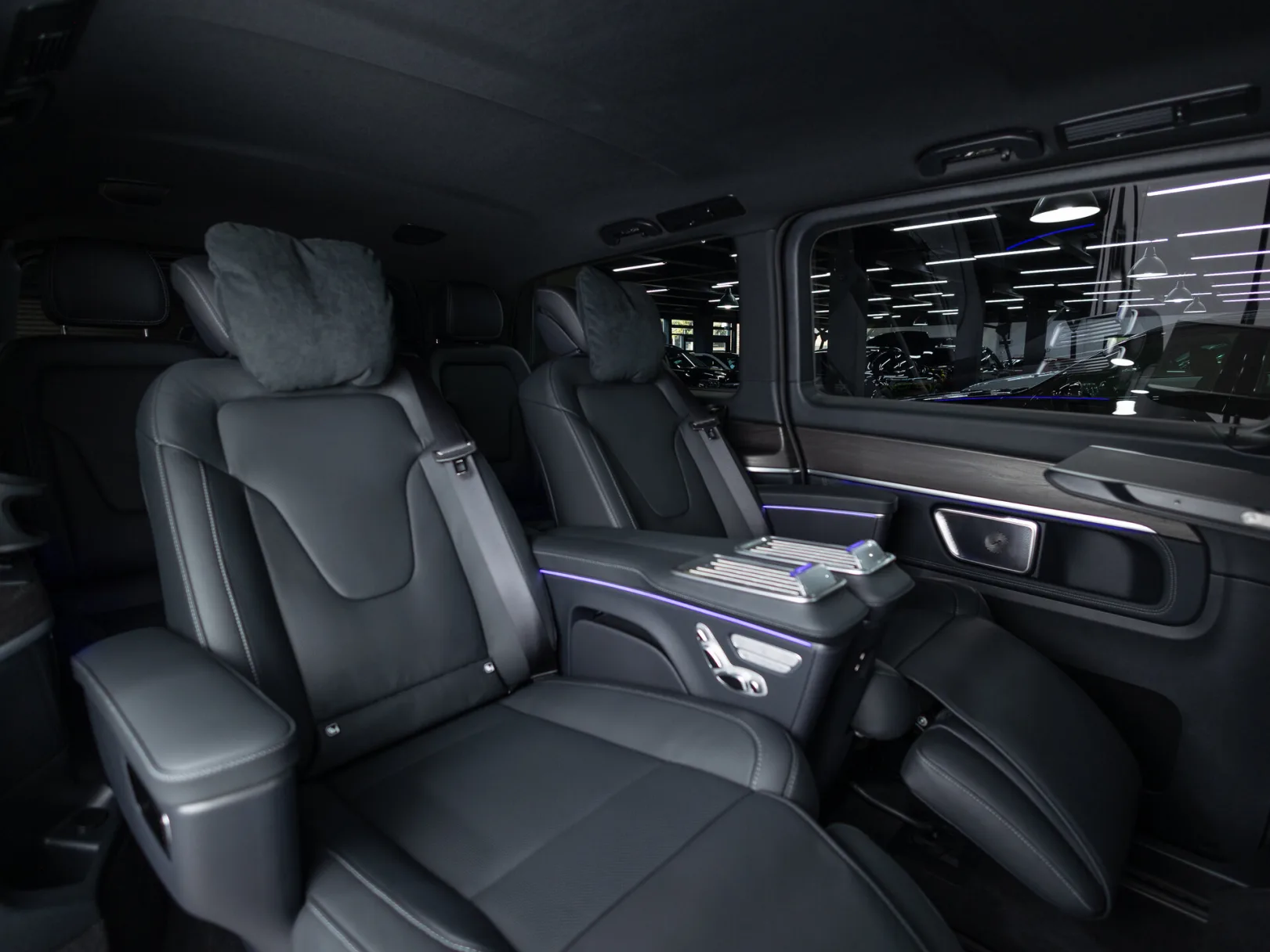 Mercedes-Benz V-Класс Avantgarde III (W447) Рестайлинг 2, 2025 — экстерьер, фото 27