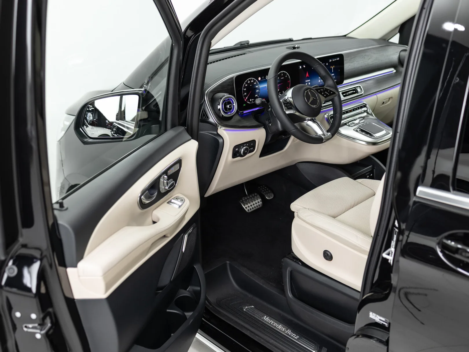 Mercedes-Benz V-Класс Exclusive III (W447) Рестайлинг 2, 2026 — экстерьер, фото 8