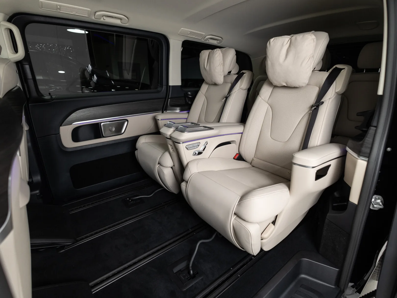 Mercedes-Benz V-Класс Exclusive III (W447) Рестайлинг 2, 2026 — экстерьер, фото 35