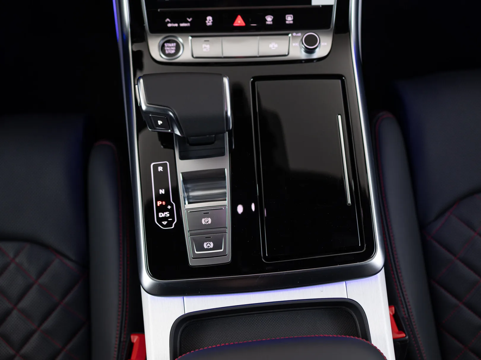 Audi Q8 55 TFSI I (4M) Рестайлинг, 2025 — экстерьер, фото 18