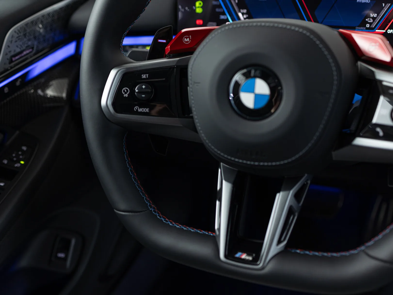 BMW M5 VII (G90), 2024 — экстерьер, фото 15