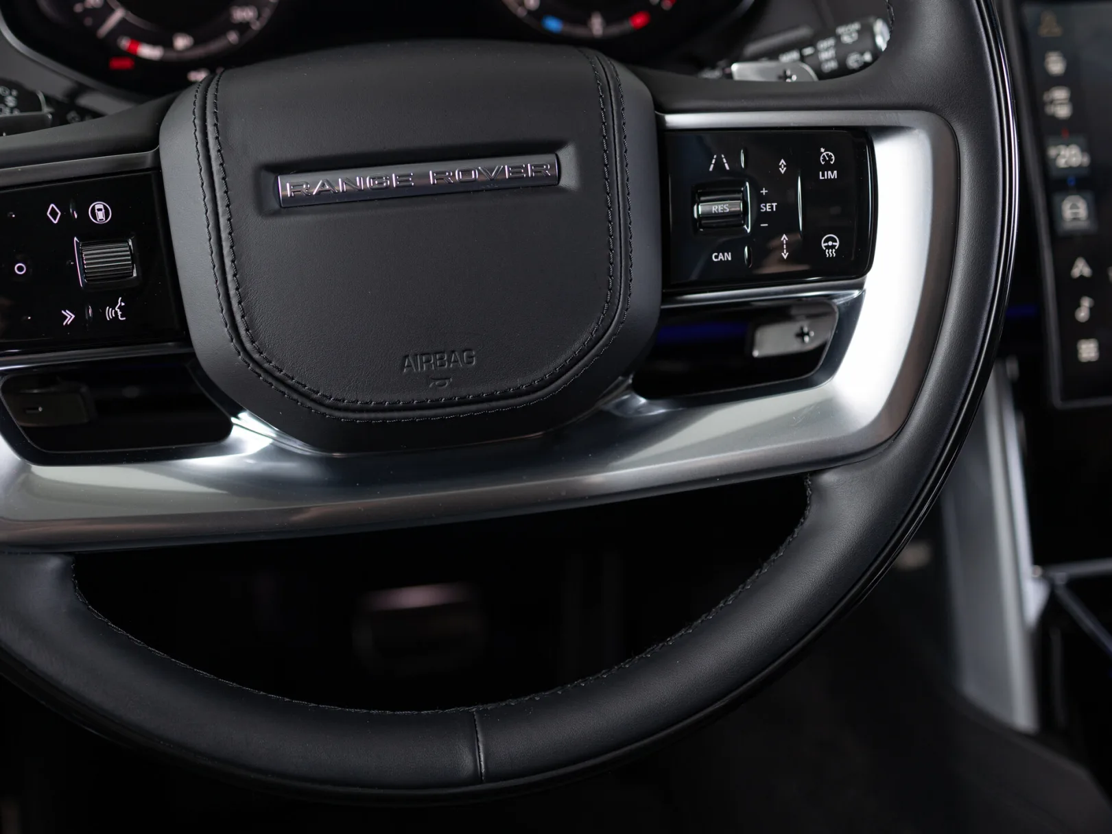 Land Rover Range Rover SE (USA) V, 2025 — экстерьер, фото 15