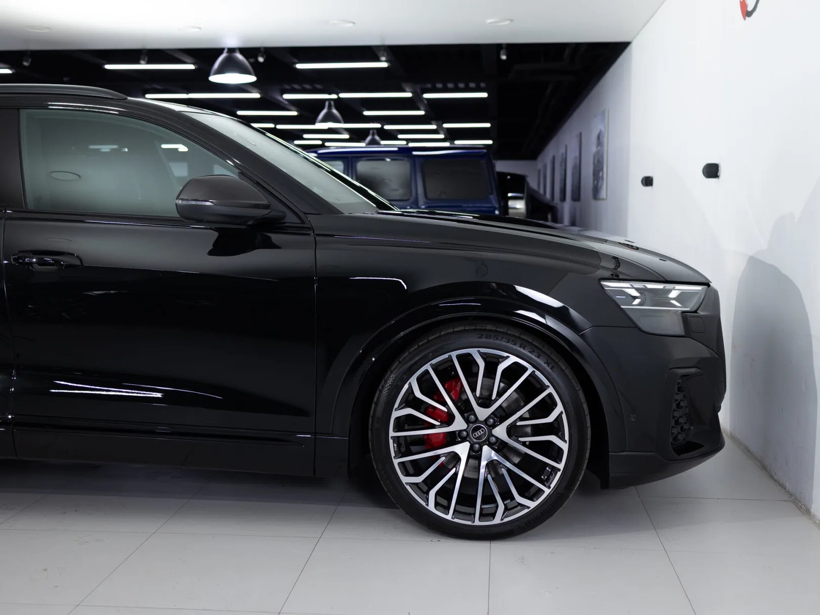 Audi Q8 55 TFSI I (4M) Рестайлинг, 2024 — экстерьер, фото 40
