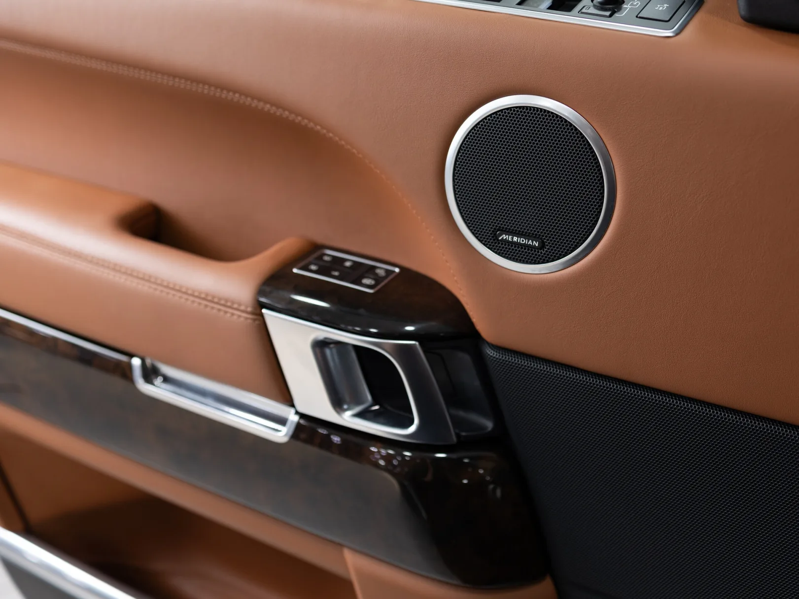 Land Rover Range Rover Autobiography IV, 2015 — экстерьер, фото 13