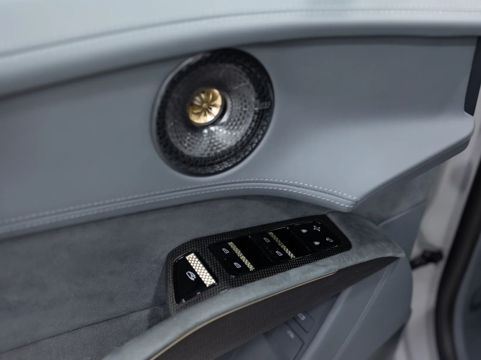 Lotus Eletre R+ I, 2023 — экстерьер, фото 8