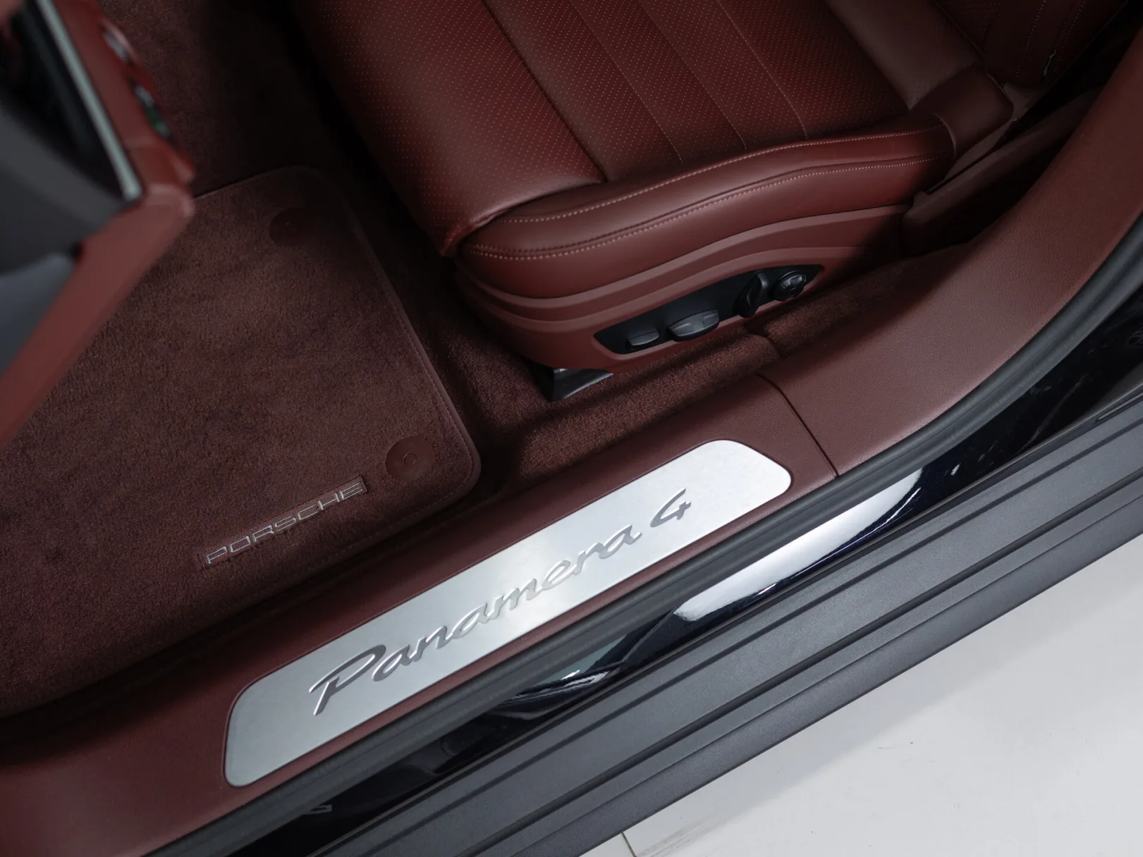 Porsche Panamera 4 III, 2024 — экстерьер, фото 12