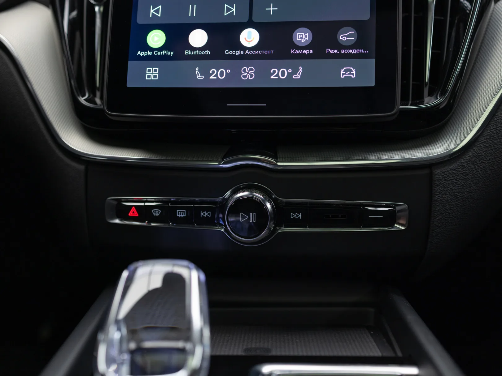 Volvo XC60 Polar Night Black II Рестайлинг 2, 2026 — экстерьер, фото 20