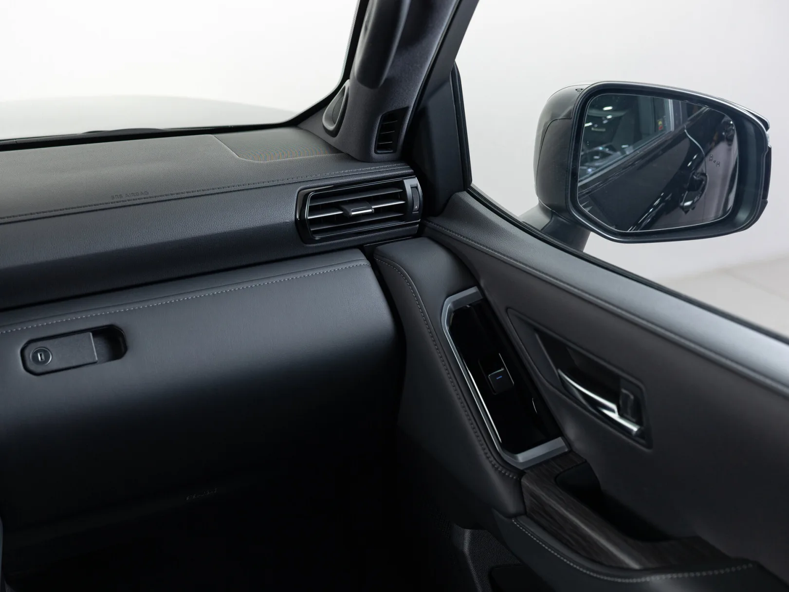Toyota Land Cruiser 70th Anniversary 300 Series, 2021 — экстерьер, фото 23