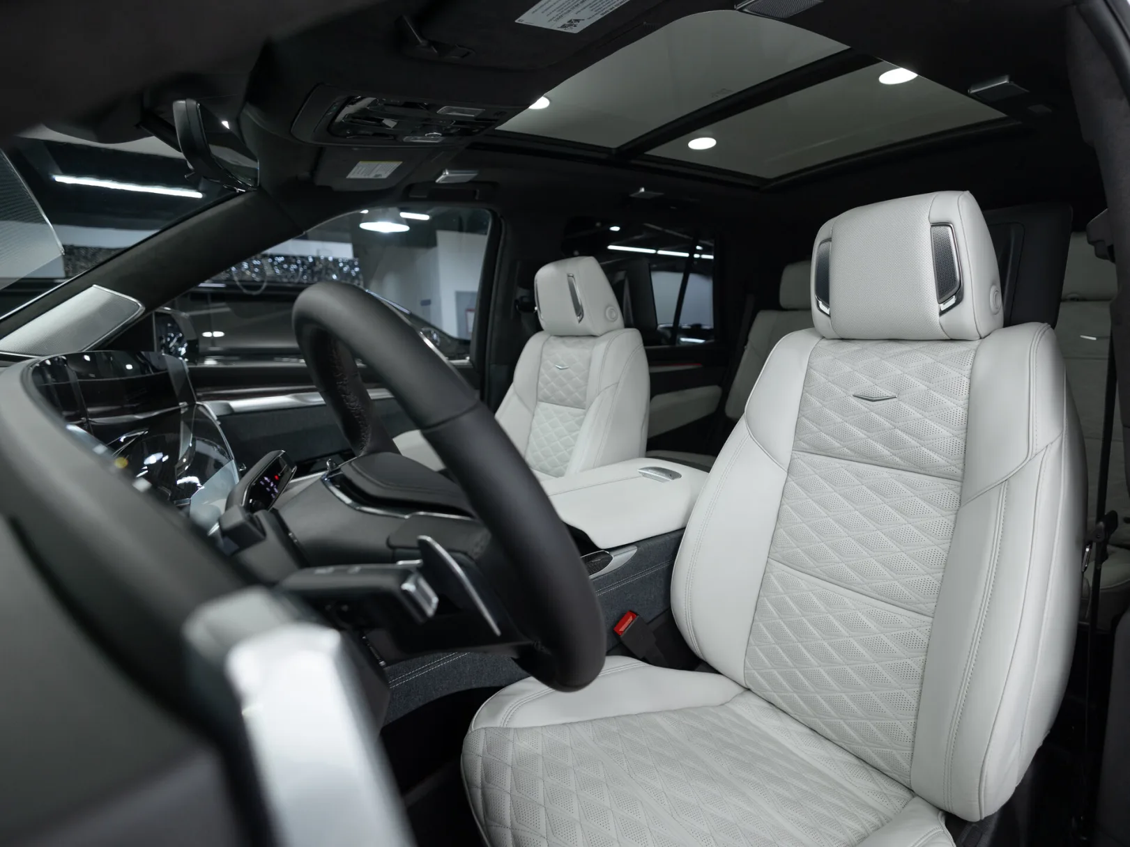 Cadillac Escalade-V V-series I Рестайлинг, 2025 — экстерьер, фото 10