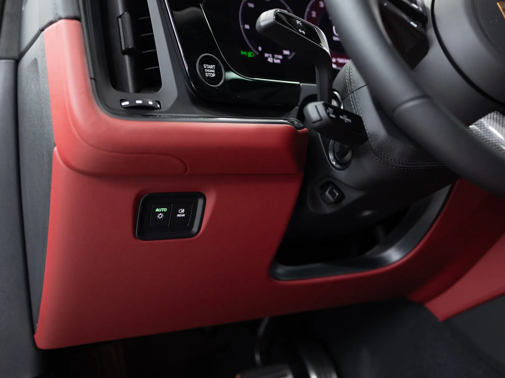 Porsche Cayenne GTS III Рестайлинг, 2024 — экстерьер, фото 14