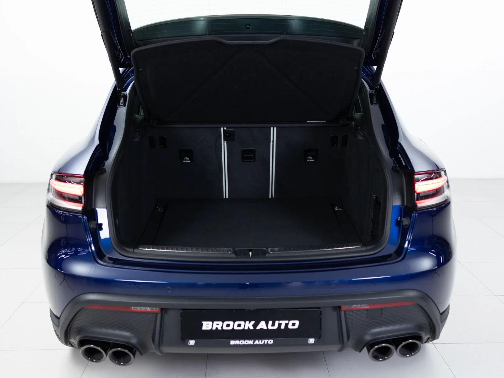 Porsche Macan T I Рестайлинг 2, 2025 — экстерьер, фото 30