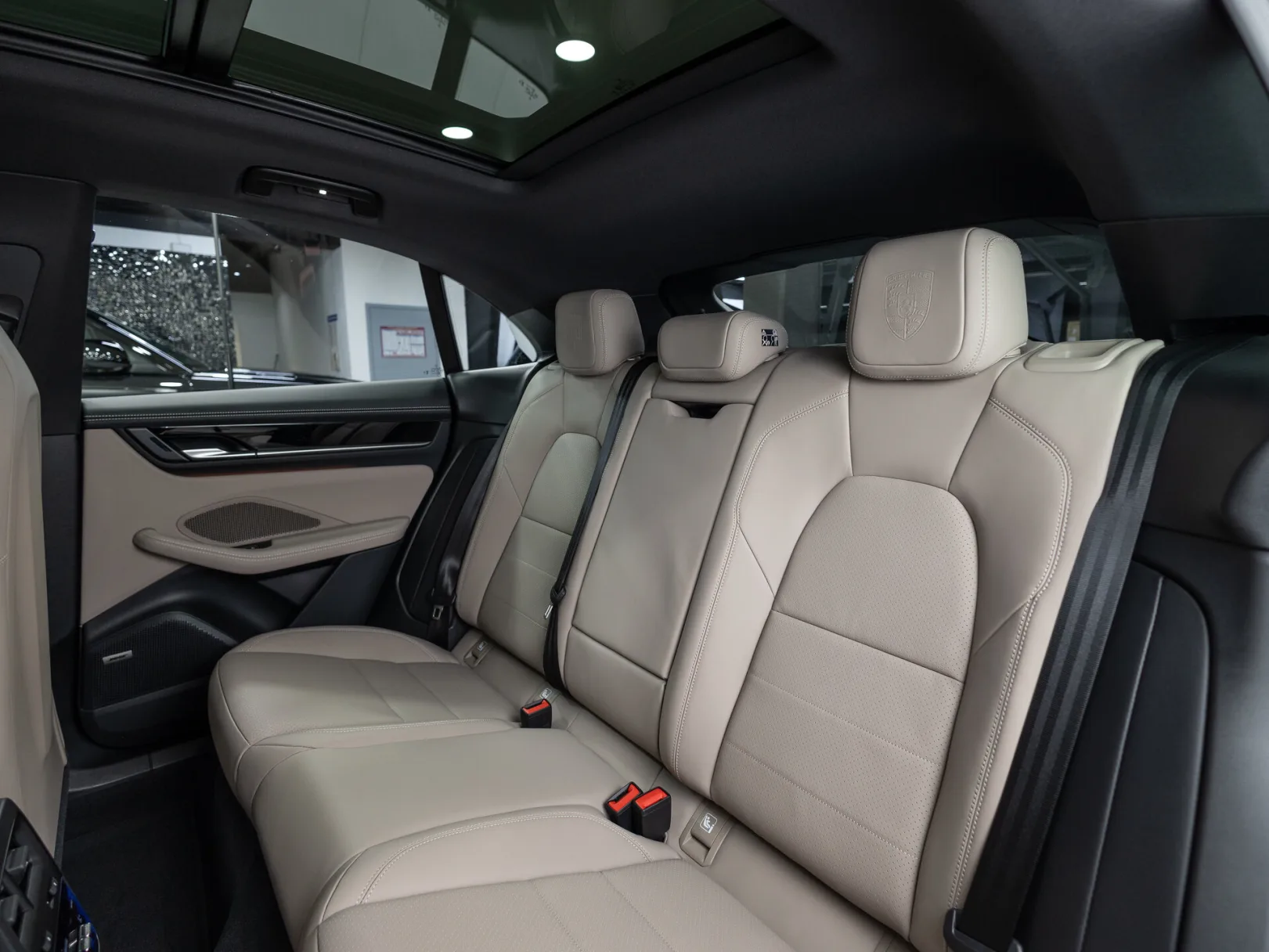 Porsche Macan Electric II, 2025 — экстерьер, фото 28