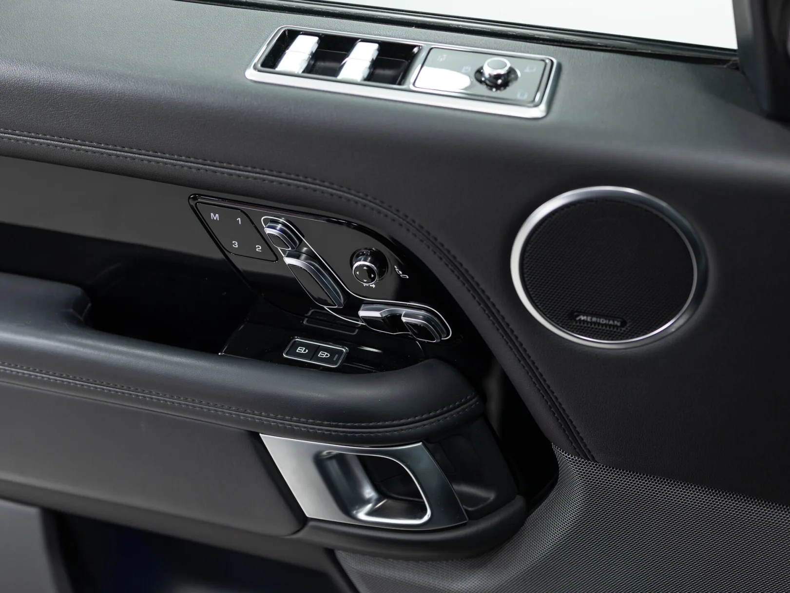 Land Rover Range Rover Vogue IV Рестайлинг, 2021 — экстерьер, фото 9