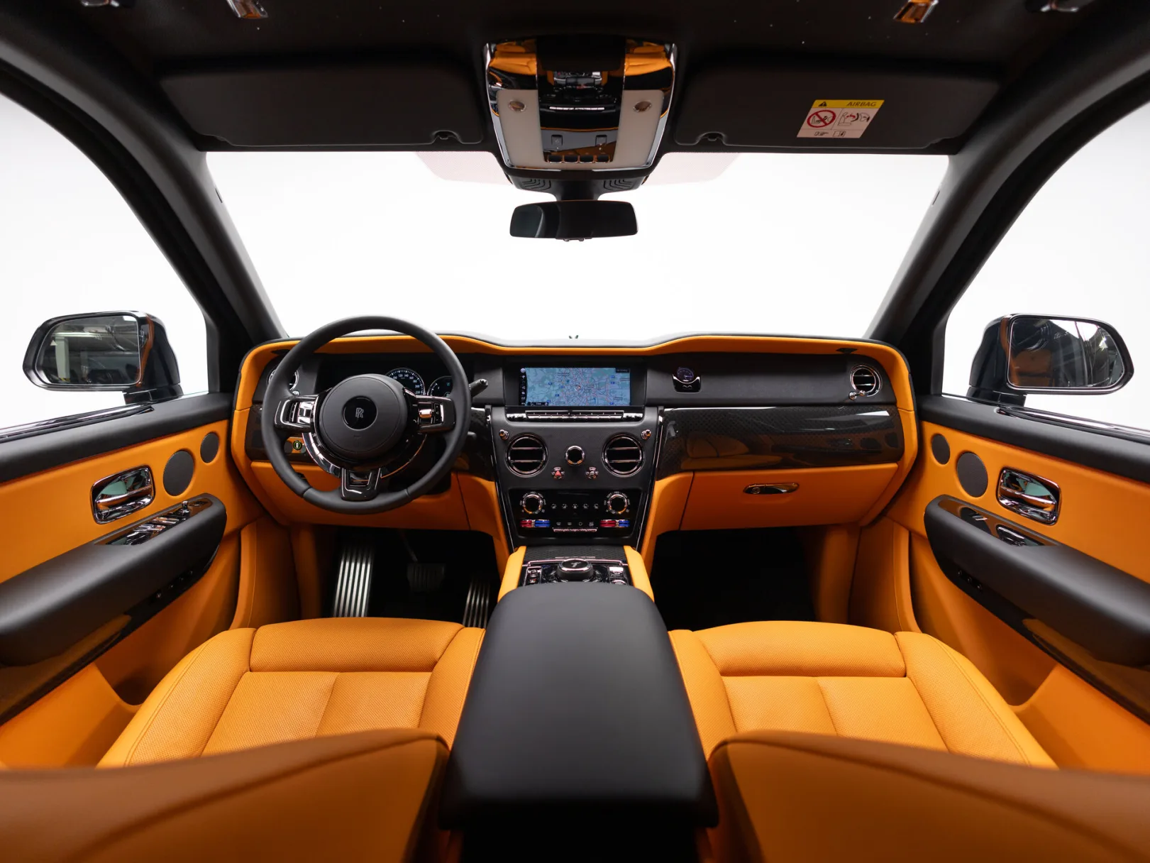 Rolls-Royce Cullinan Individual I (Series I), 2022 — экстерьер, фото 32