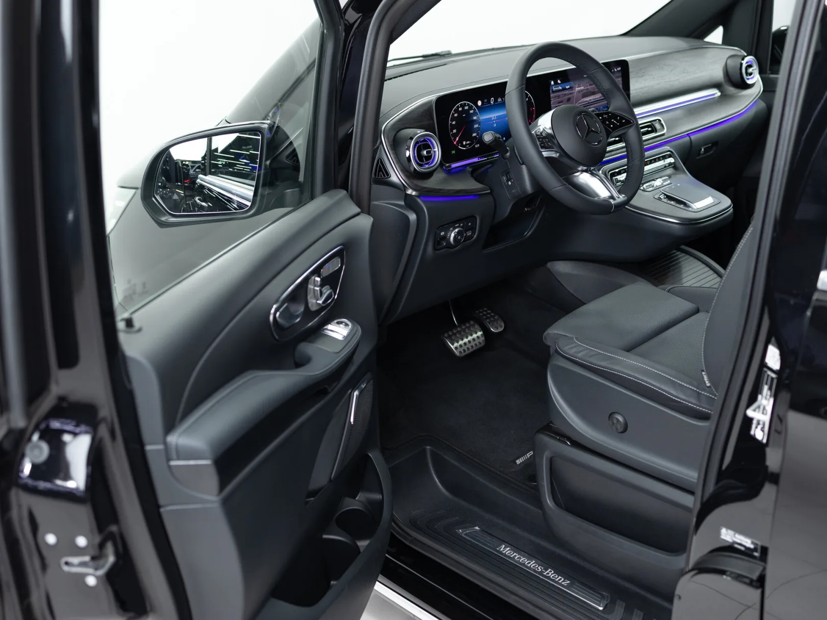 Mercedes-Benz V-Класс Avantgarde III (W447) Рестайлинг 2, 2024 — экстерьер, фото 7