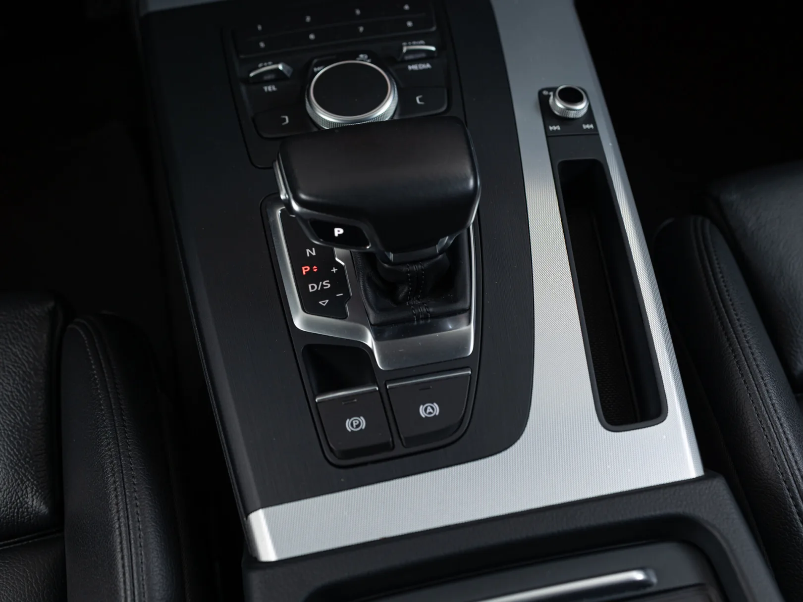 Audi Q5 II (FY), 2018 — экстерьер, фото 20