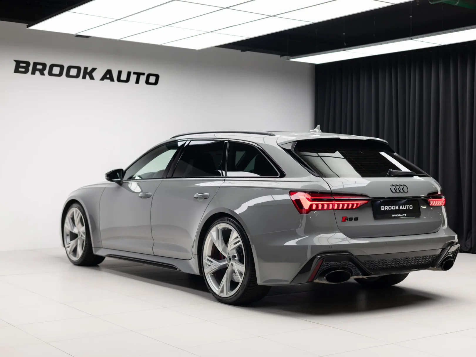 Audi RS 6 TFSI quattro IV (C8), 2021 — экстерьер, фото 35