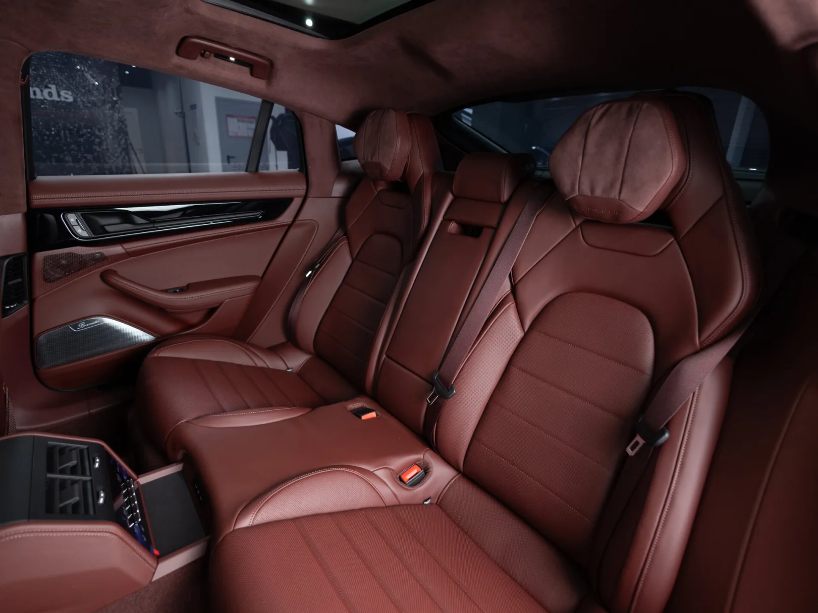 Porsche Panamera GTS III, 2025 — экстерьер, фото 30
