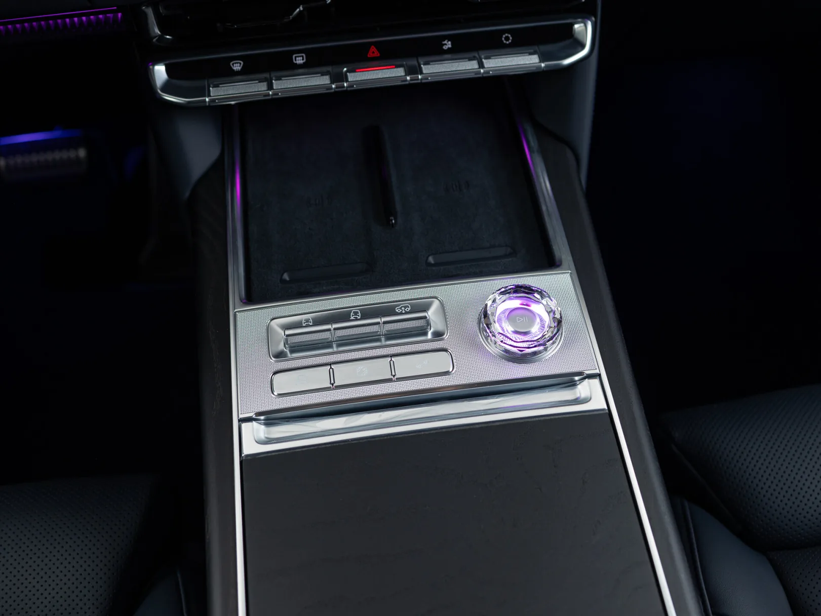 Zeekr 9X Max (6 seats) I, 2025 — экстерьер, фото 20