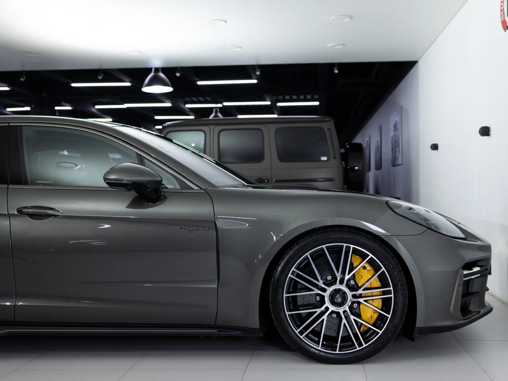 Porsche Panamera Turbo S E-Hybrid III, 2024 — экстерьер, фото 32