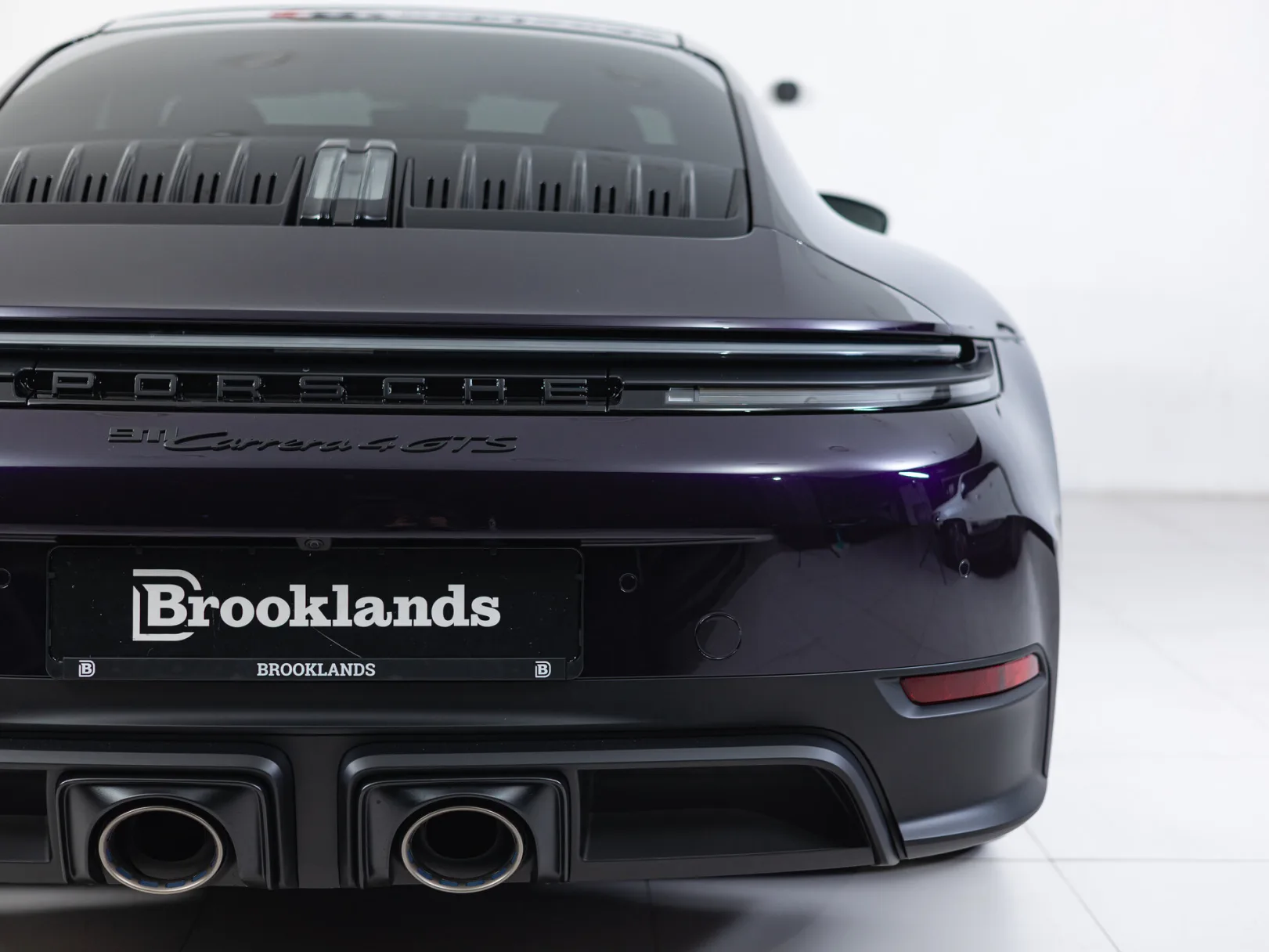 Porsche 911 Carrera 4 GTS VIII (992) Рестайлинг, 2025 — экстерьер, фото 31