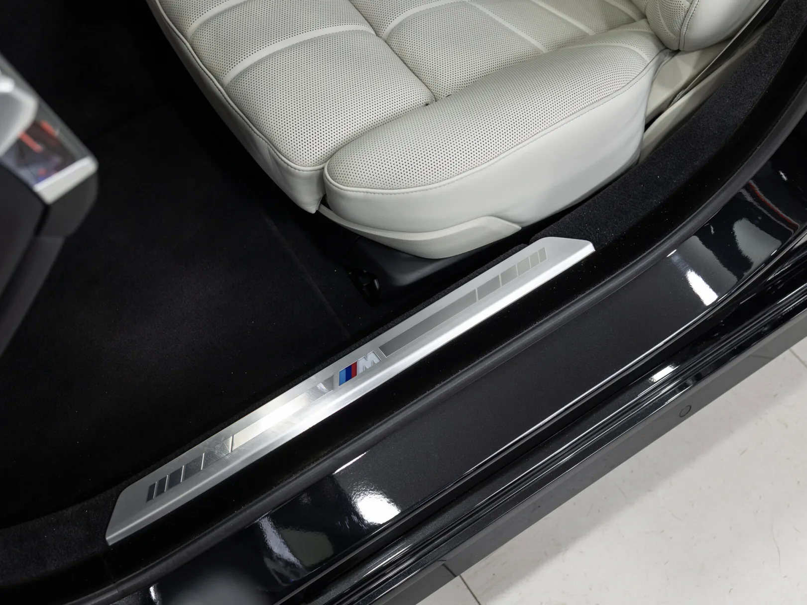 BMW 7 серии 740d xDrive M Sport Pro VII (G70), 2025 — экстерьер, фото 12