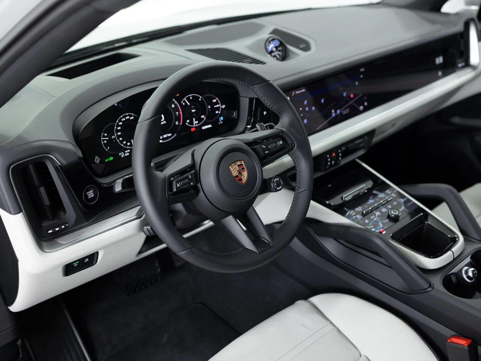 Porsche Cayenne Coupé III Рестайлинг, 2025 — экстерьер, фото 10