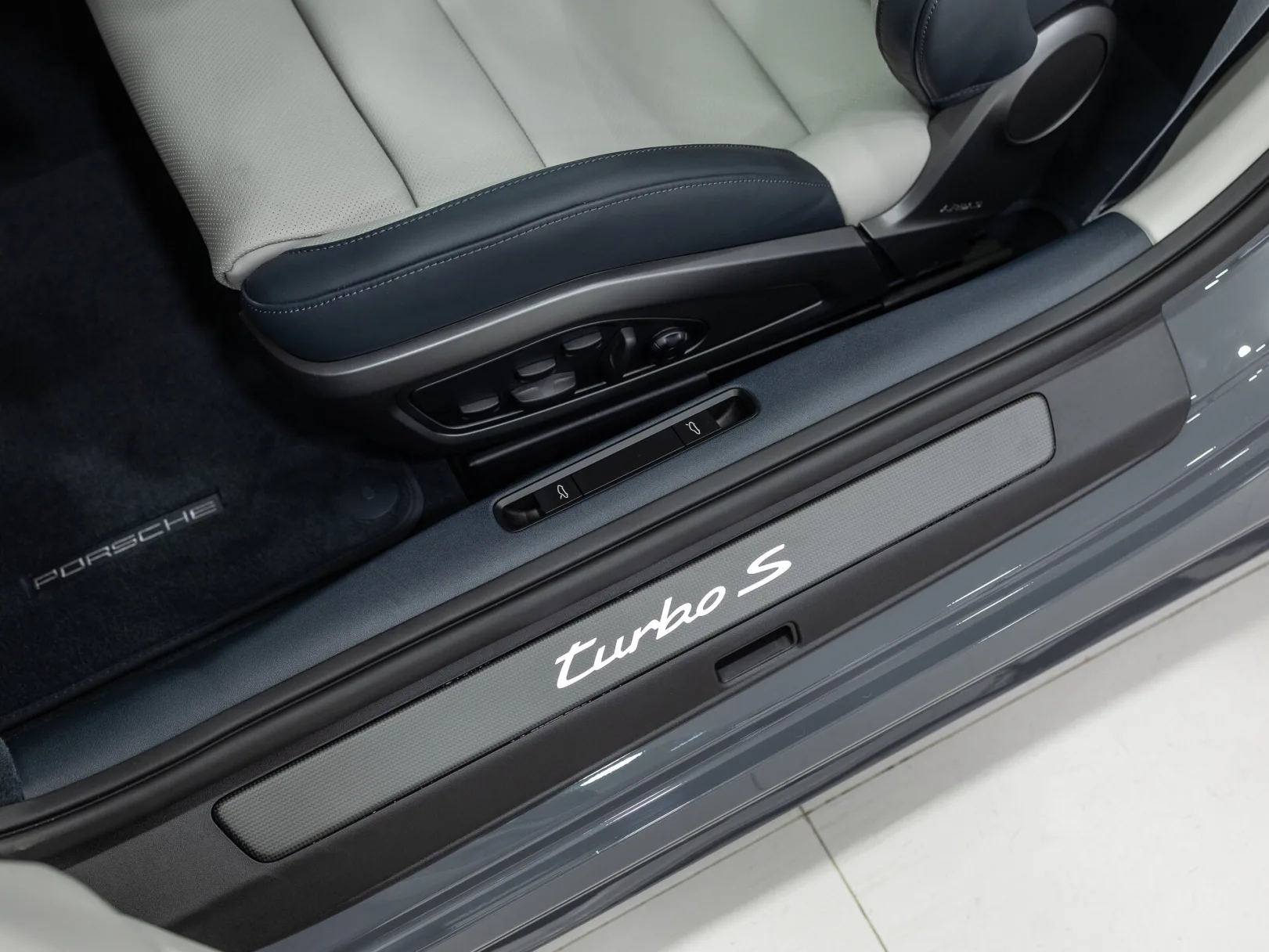 Porsche 911 Turbo S VIII (992) Рестайлинг, 2026 — экстерьер, фото 12