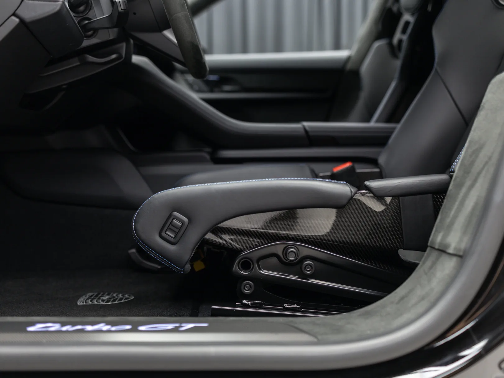Porsche Taycan Turbo GT Weissach I Рестайлинг, 2024 — экстерьер, фото 14