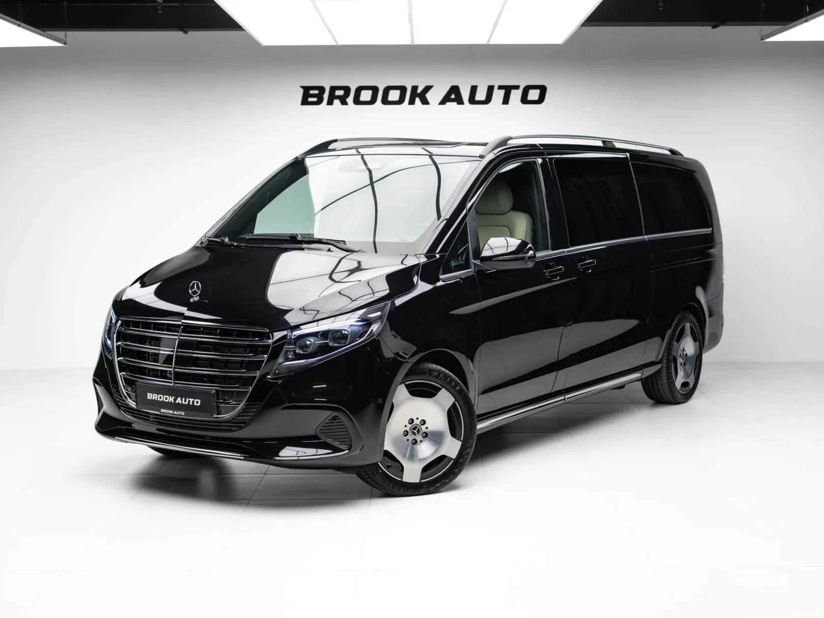 Mercedes-Benz V-Класс Exclusive III (W447) Рестайлинг 2, 2026 — экстерьер, фото 1