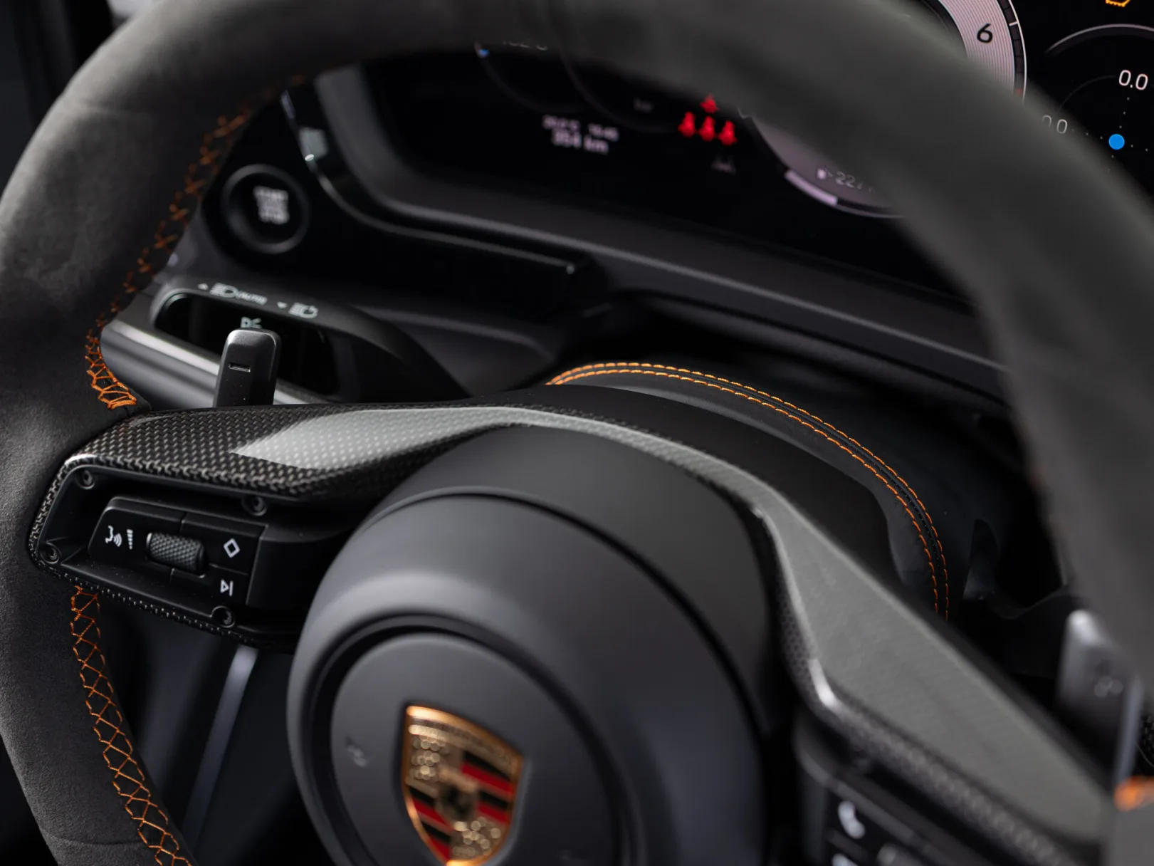 Porsche Cayenne GTS Coupé III Рестайлинг, 2025 — экстерьер, фото 15