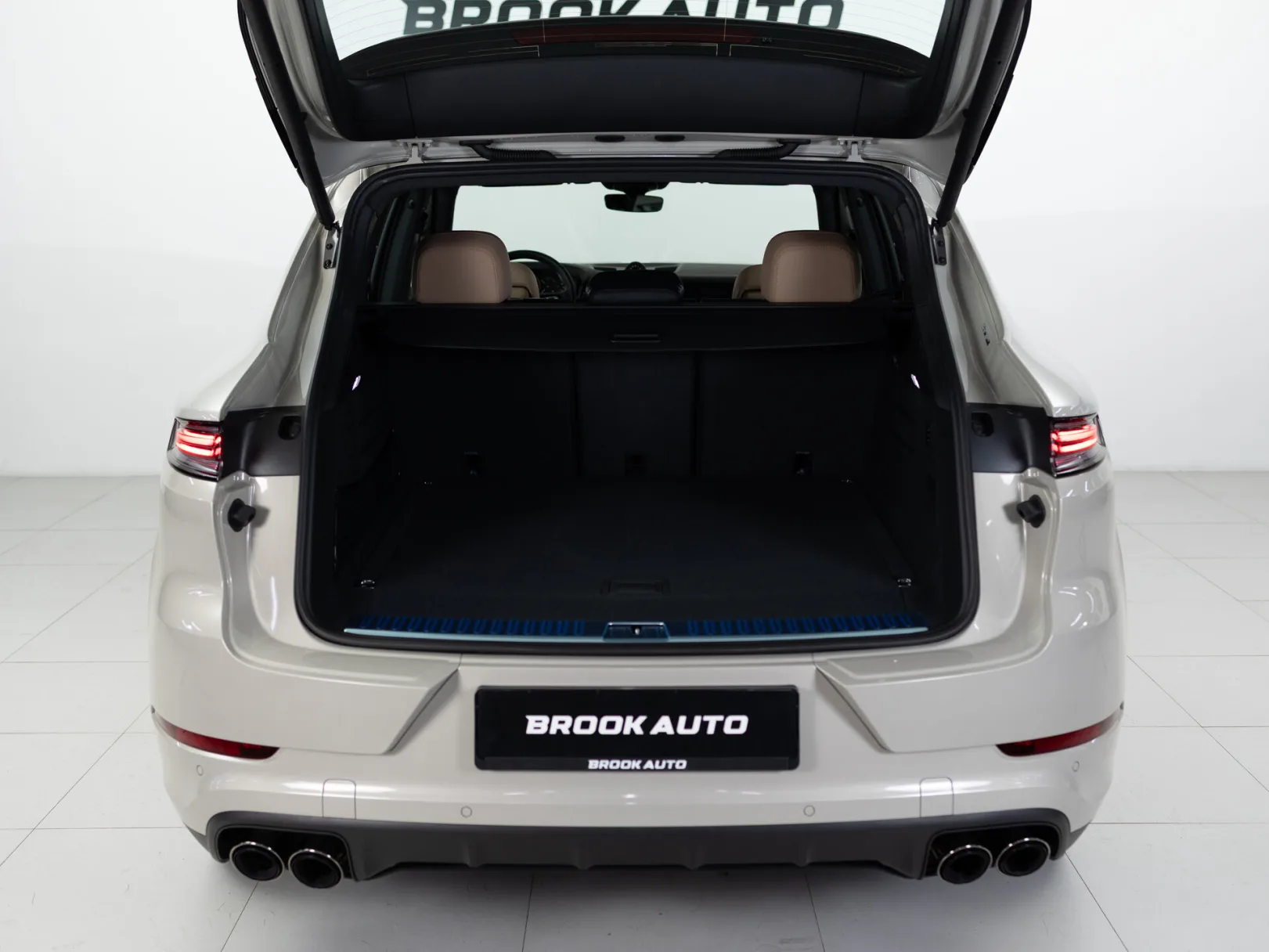 Porsche Cayenne E-Hybrid III Рестайлинг, 2025 — экстерьер, фото 31