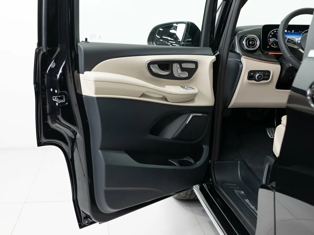 Mercedes-Benz V-Класс Exclusive III (W447) Рестайлинг 2, 2026 — экстерьер, фото 9