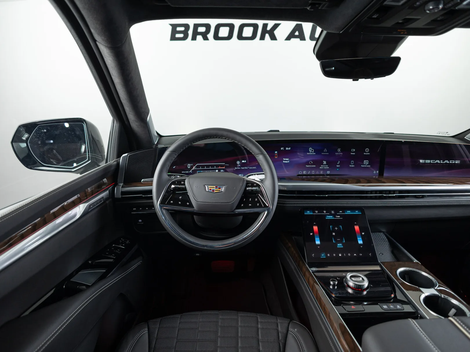 Cadillac Escalade Sport Platinum V Рестайлинг, 2025 — экстерьер, фото 13