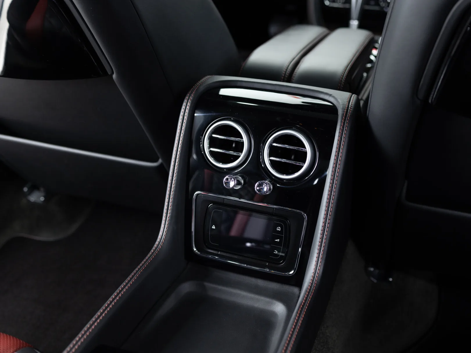 Bentley Flying Spur Individual II, 2017 — экстерьер, фото 29