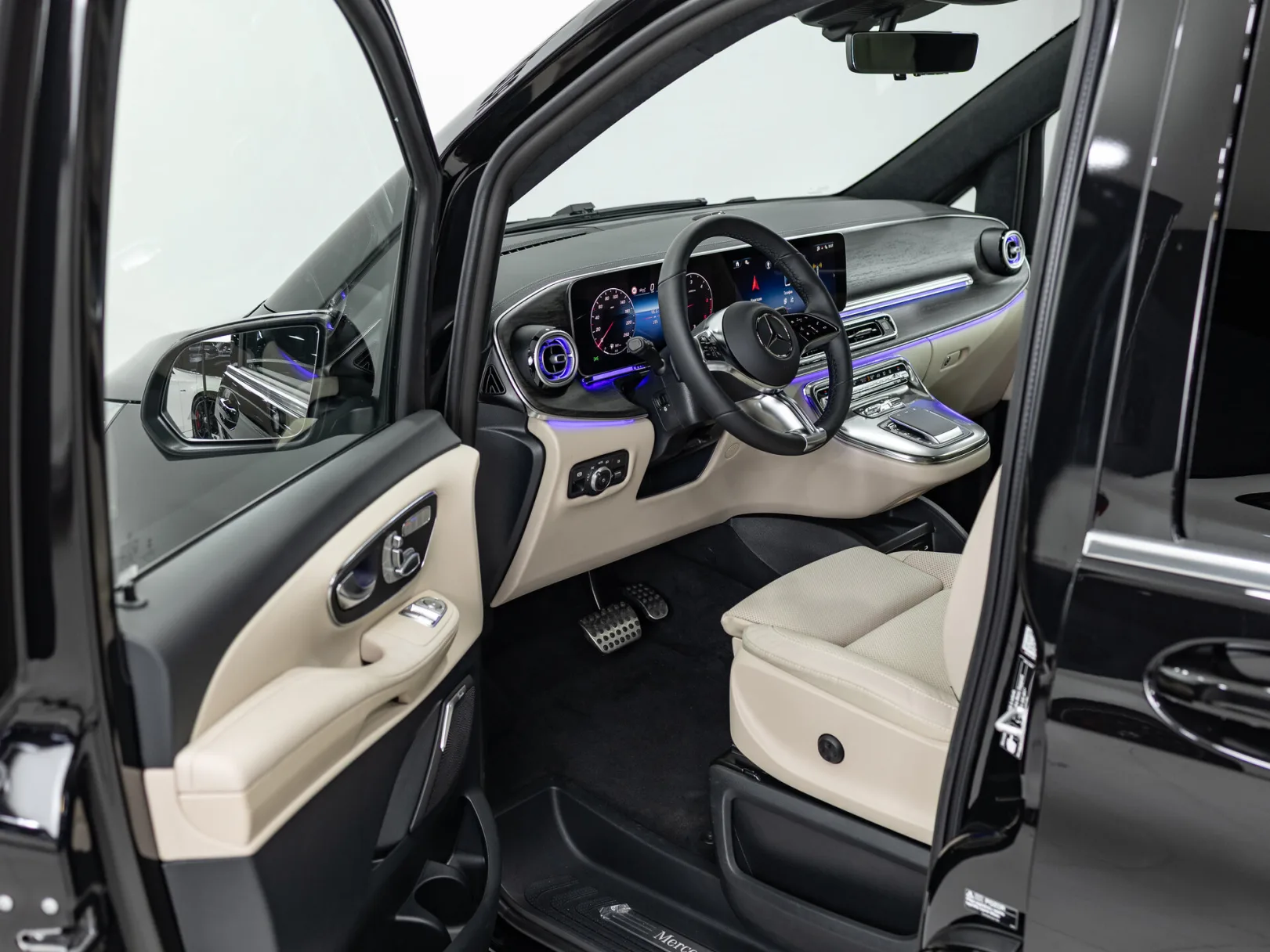 Mercedes-Benz V-Класс Exclusive III (W447) Рестайлинг 2, 2026 — экстерьер, фото 8