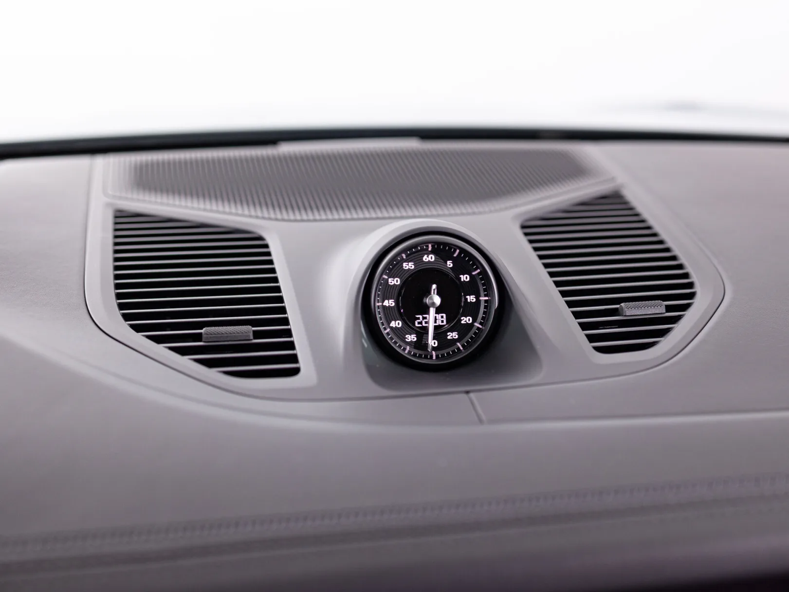 Porsche Cayenne GTS Coupé III Рестайлинг, 2024 — экстерьер, фото 18