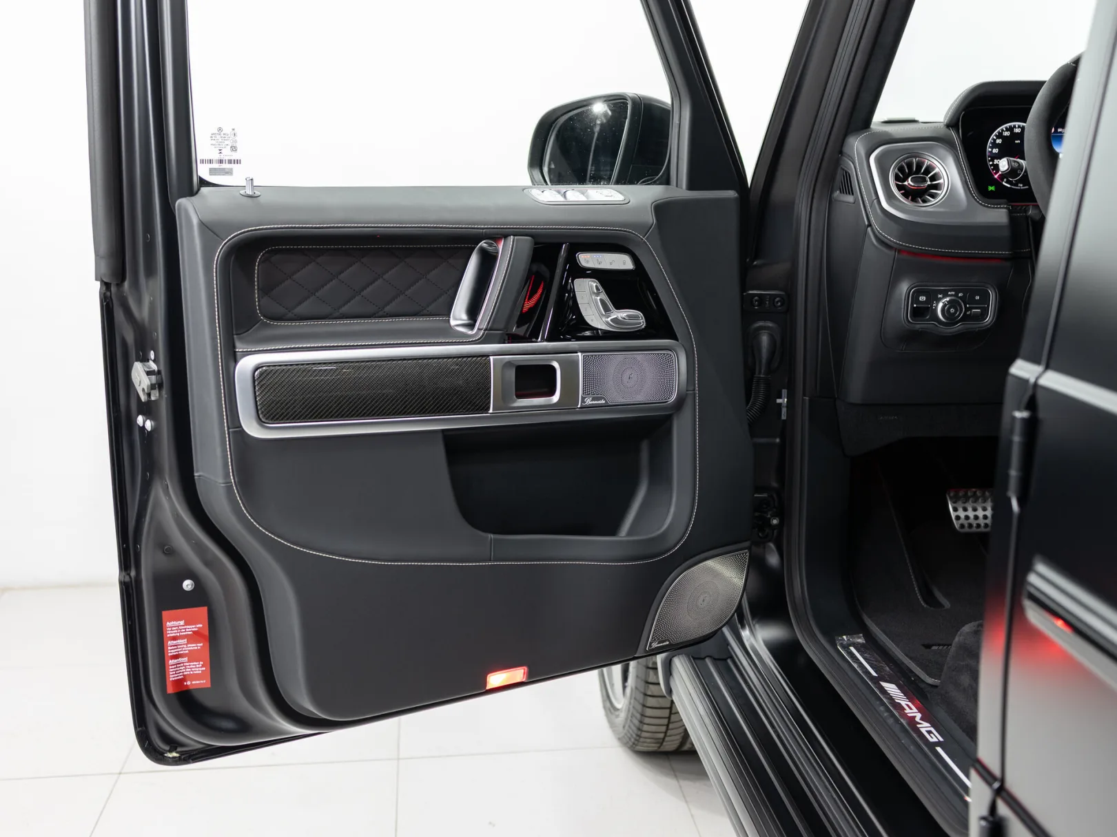 Mercedes-Benz G-Класс AMG G 63 II (W465) Рестайлинг, 2026 — экстерьер, фото 8