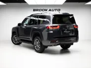 Toyota Land Cruiser Премиум Плюс 300 Series, 2024 — экстерьер, фото 6