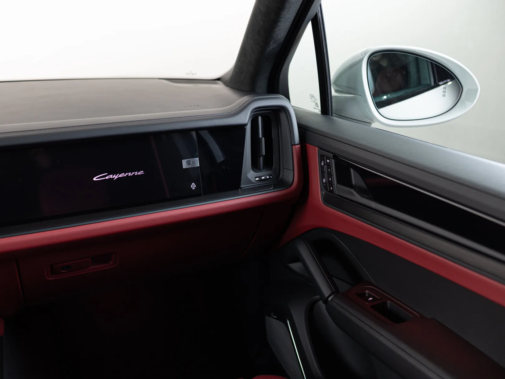 Porsche Cayenne E-Hybrid III Рестайлинг, 2026 — экстерьер, фото 21