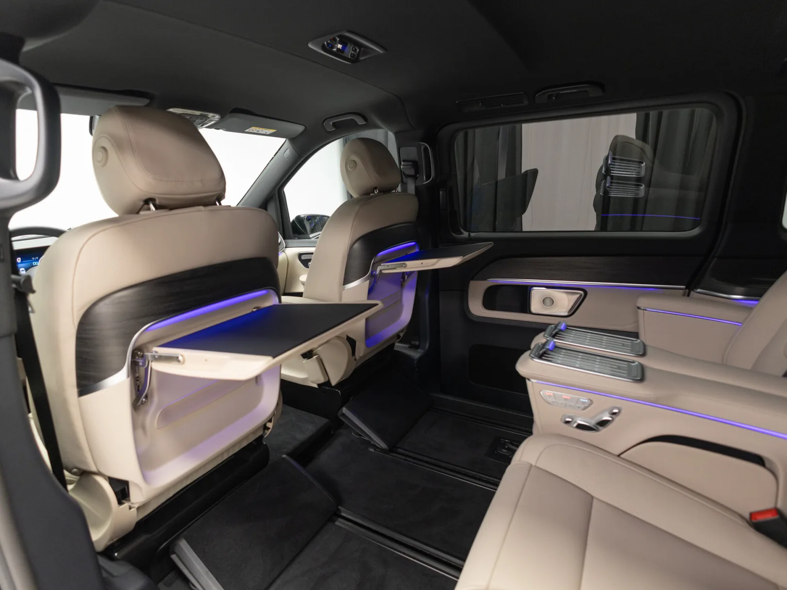 Mercedes-Benz V-Класс Exclusive III (W447) Рестайлинг 2, 2026 — экстерьер, фото 27