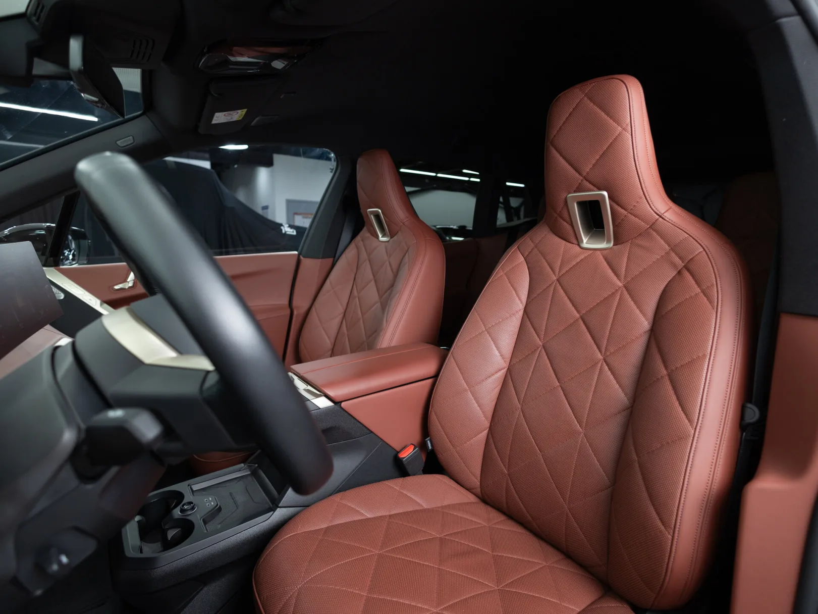 BMW iX I (I20), 2023 — экстерьер, фото 10