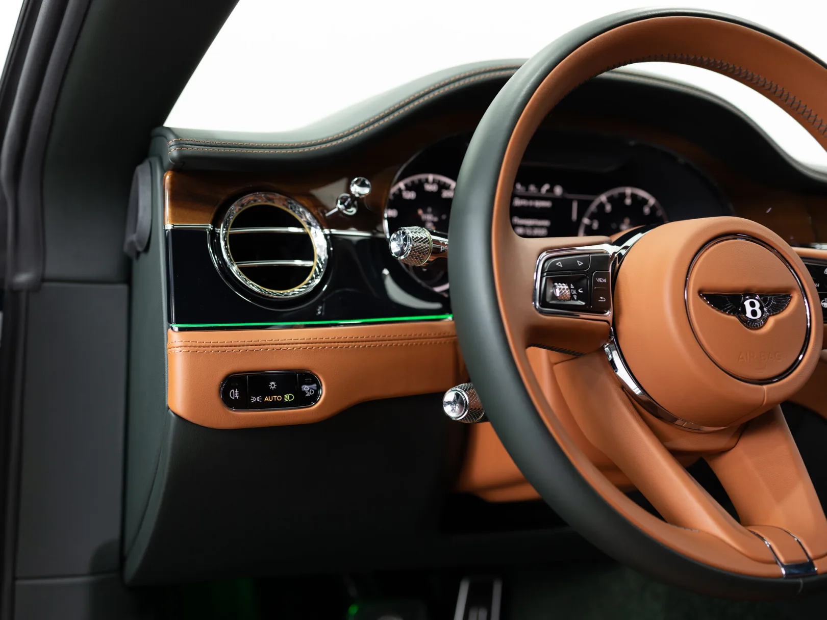 Bentley Continental GT III, 2021 — экстерьер, фото 17