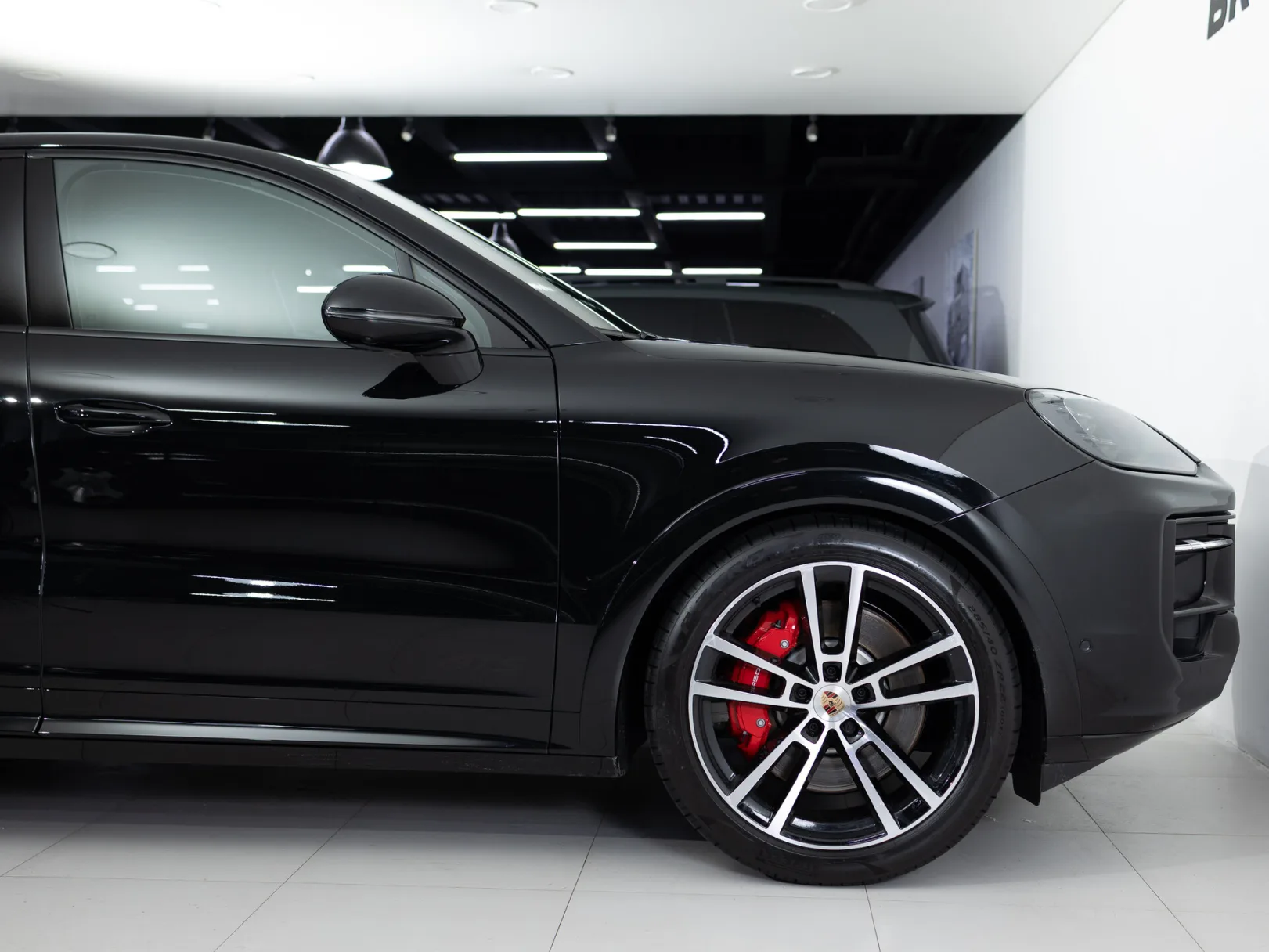 Porsche Cayenne GTS Coupé III Рестайлинг, 2025 — экстерьер, фото 35