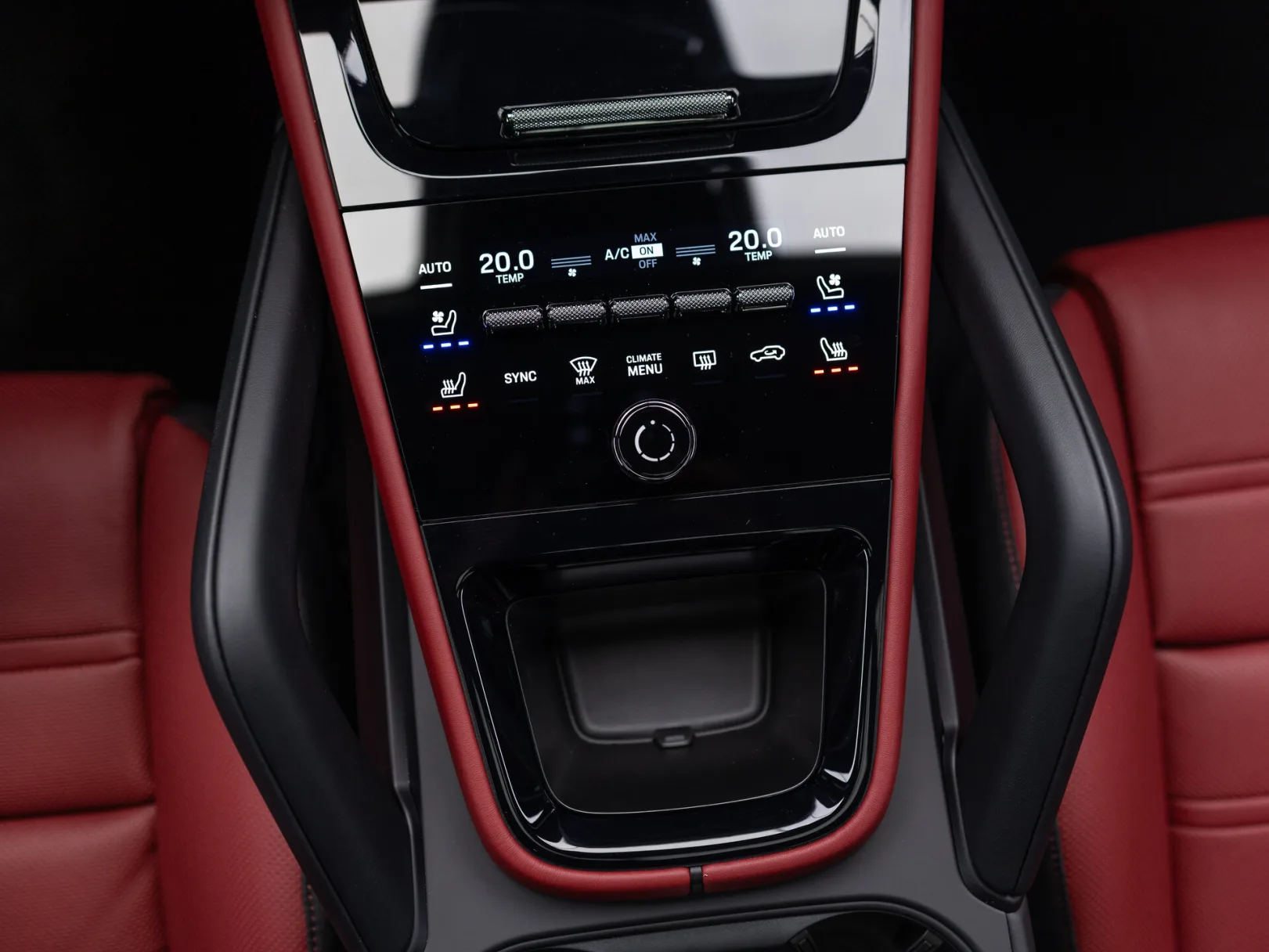 Porsche Cayenne GTS Coupé III Рестайлинг, 2026 — экстерьер, фото 21